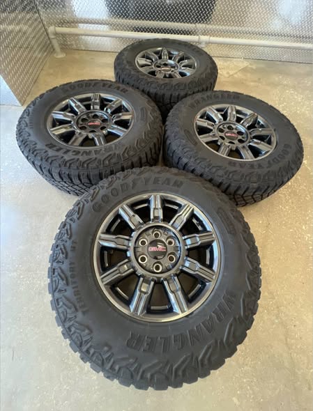 501578616_122117617460839232_4689450252895452615_n