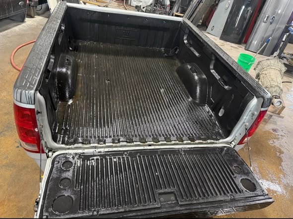 558587989_122142575636839232_6189799672931021758_n