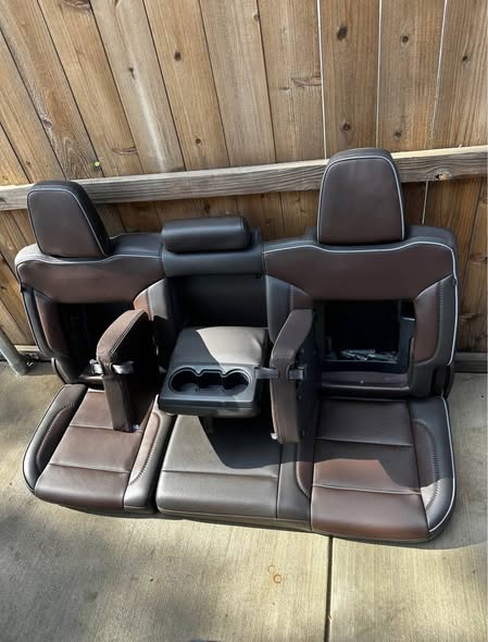 558912572_122142891476839232_2342020532333551419_n