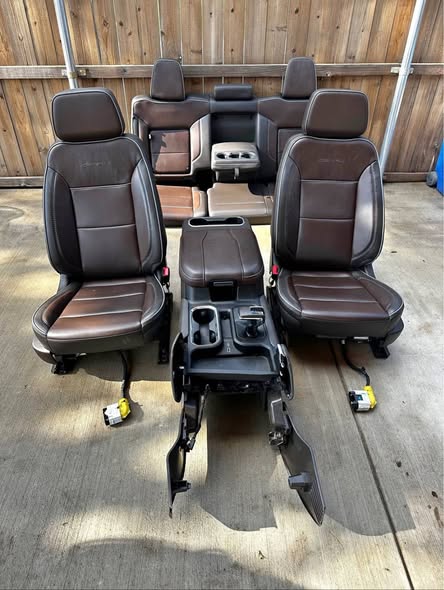 561386746_122142891458839232_468366275855488564_n